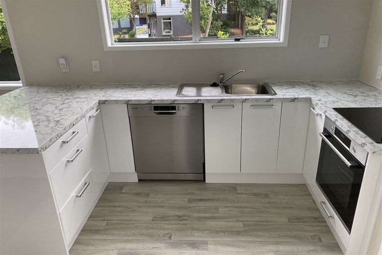 Photo of property in 1/35 Birman Close, Half Moon Bay, Auckland, 2012