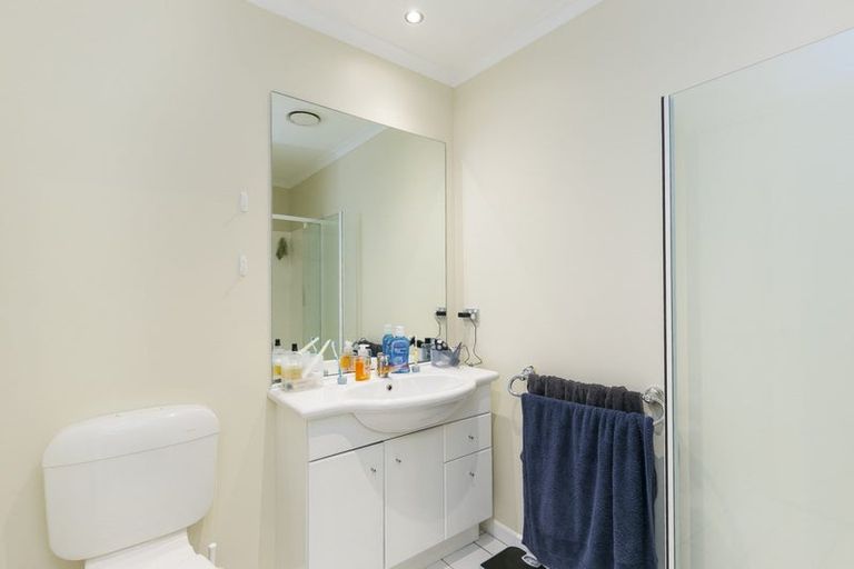 Photo of property in 3/27 The Rigi, Northland, Wellington, 6012