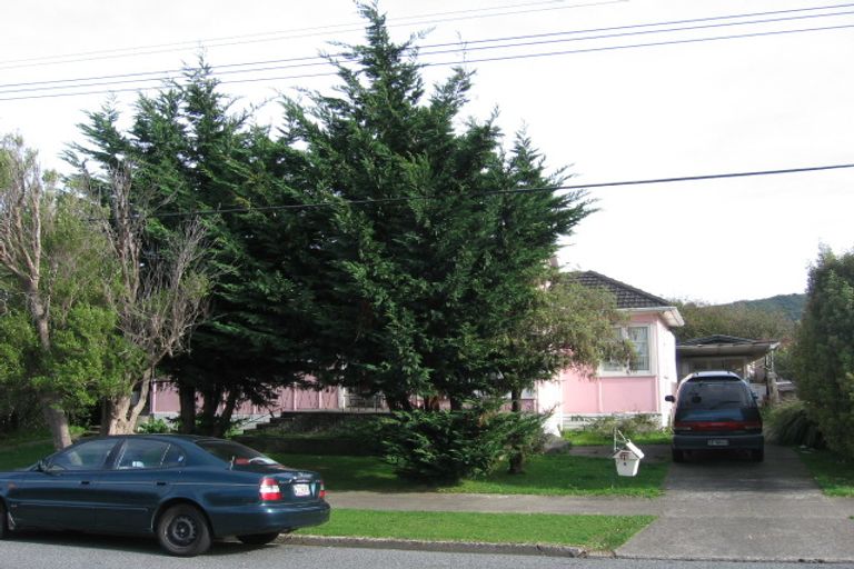 Photo of property in 3 Poole Street, Taita, Lower Hutt, 5011
