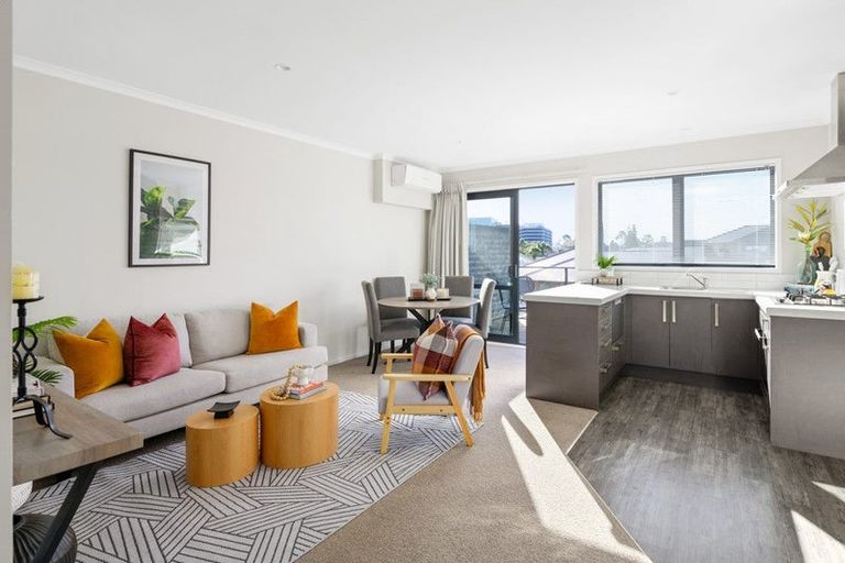 Photo of property in 6/16 Jones Crescent, Melville, Hamilton, 3206