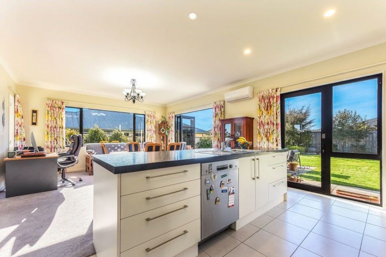 Photo of property in 17 Hart Road, Richmond, 7020