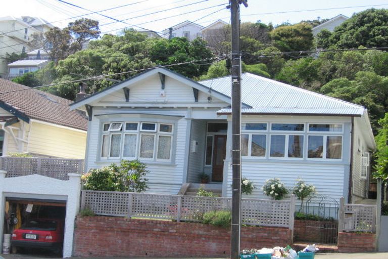Photo of property in 27 Rimu Road, Kelburn, Wellington, 6012