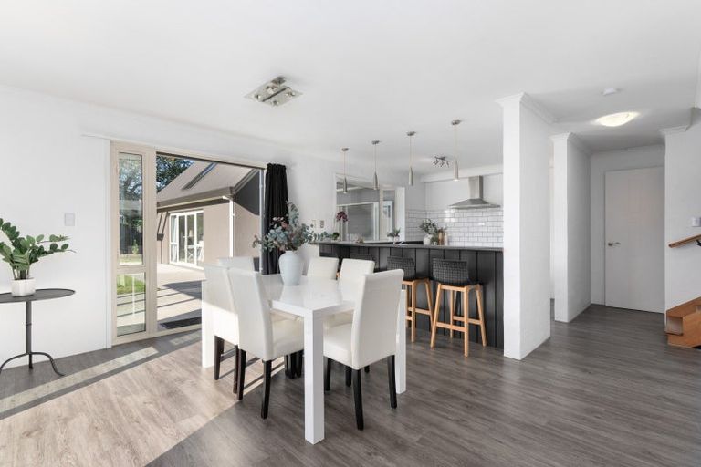 Photo of property in 39 Beauford Place, Parklands, Christchurch, 8083