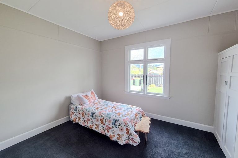 Photo of property in 19 Opie Street, Waimate, 7924