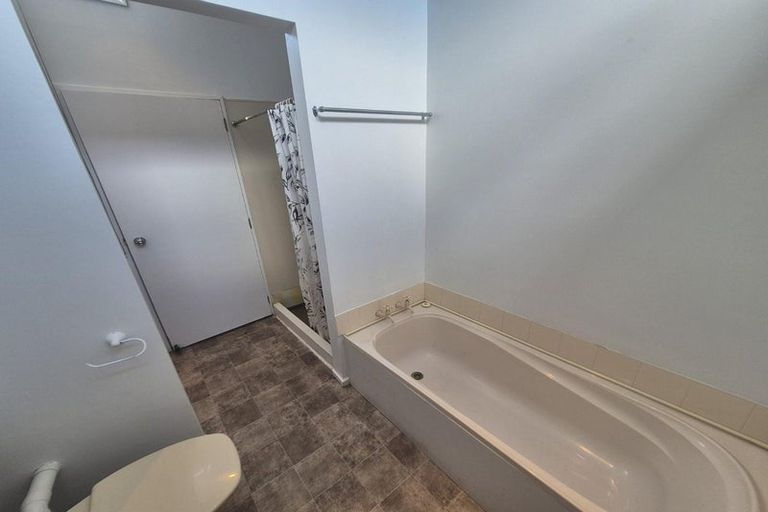 Photo of property in 33f Peverel Street, Riccarton, Christchurch, 8011