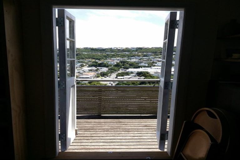 Photo of property in 98a Totara Road, Miramar, Wellington, 6022