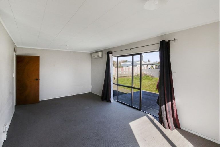 Photo of property in 45 Avenue Road, Foxton, 4814