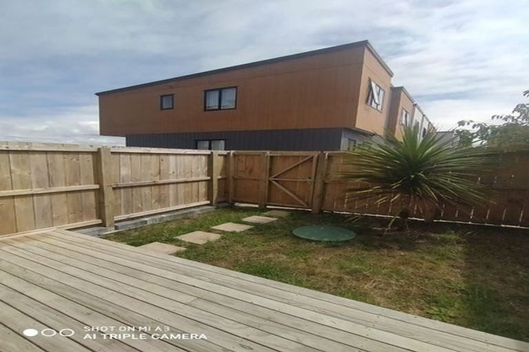 Photo of property in 2/41 Routley Drive, Glen Eden, Auckland, 0602