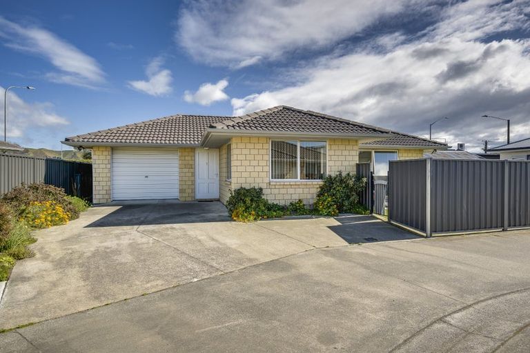 Photo of property in 17d Meeanee Road, Taradale, Napier, 4112