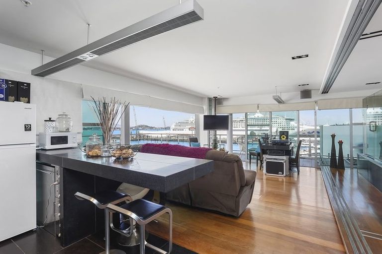 Photo of property in Shed 19 Princes Wharf Apartments, 6/137 Quay Street, Auckland Central, Auckland, 1010