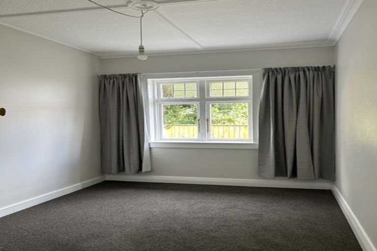 Photo of property in 42a Tanera Crescent, Brooklyn, Wellington, 6021