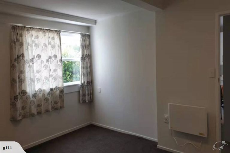 Photo of property in 3/2 Scarboro Terrace, Murrays Bay, Auckland, 0630