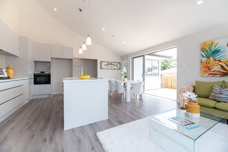 Photo of property in 11 Zadar Street, Kumeu, 0810