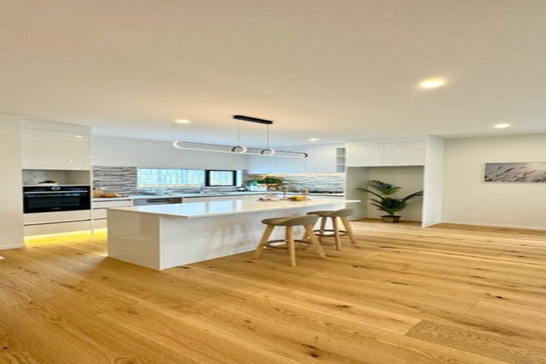 Photo of property in 31b Linwood Avenue, Forrest Hill, Auckland, 0620