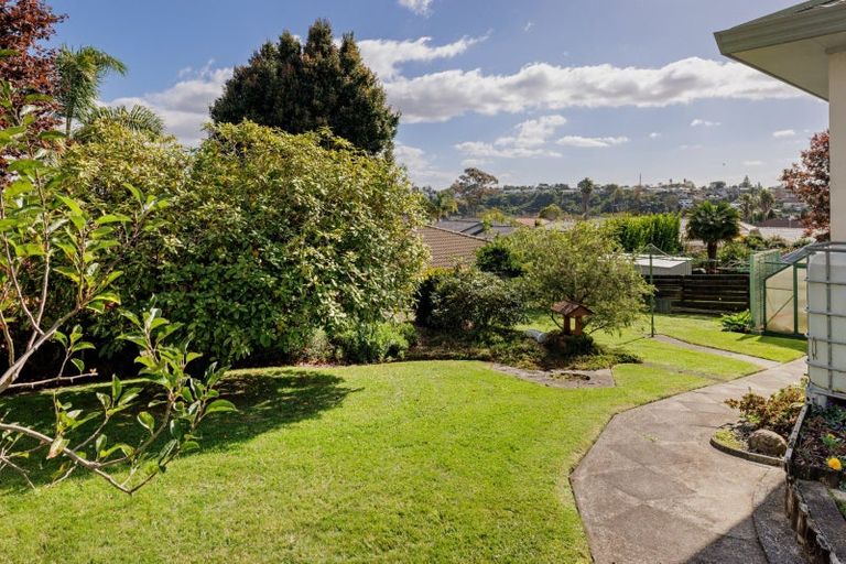 Photo of property in 10 Ridgemount Terrace, Welcome Bay, Tauranga, 3112
