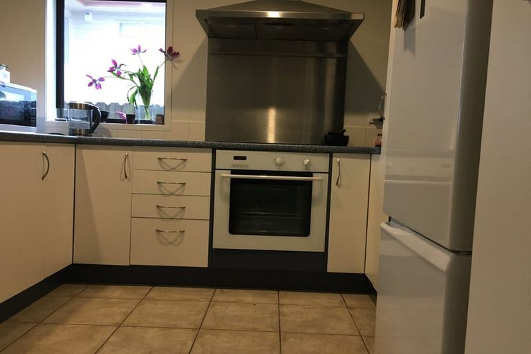 Photo of property in 7 Richard Hill Close, Fairview Heights, Auckland, 0632