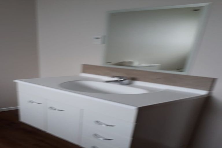 Photo of property in 9a Mossburn Grove, Kelson, Lower Hutt, 5010