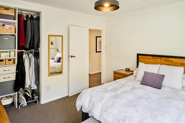 Photo of property in 1 East Grove, Alicetown, Lower Hutt, 5010