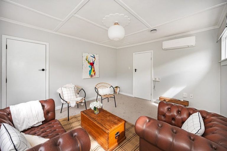 Photo of property in 16a Clyde Street, Oamaru North, Oamaru, 9400