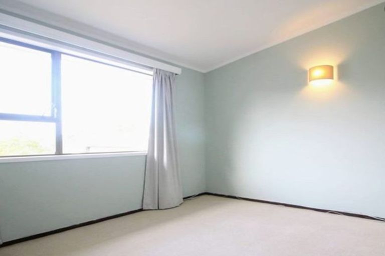 Photo of property in 51 Wyoming Avenue, Murrays Bay, Auckland, 0630