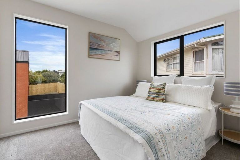 Photo of property in 121e Reeves Road, Pakuranga Heights, Auckland, 2010