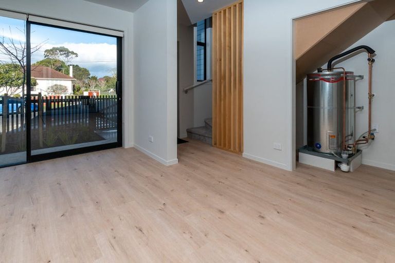 Photo of property in 3/56 Salisbury Road, Birkdale, Auckland, 0626