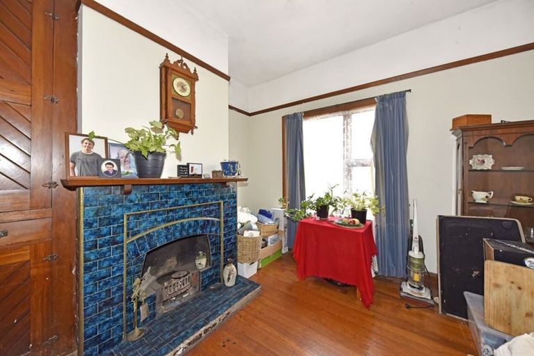 Photo of property in 27 Lincoln Road, Hillmorton, Christchurch, 8024