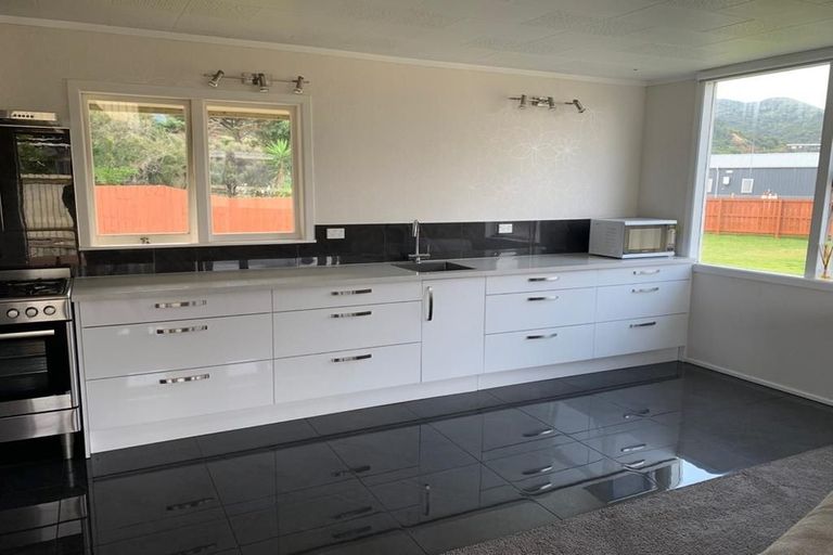 Photo of property in 8 Mission Road, Port Waikato, Tuakau, 2695