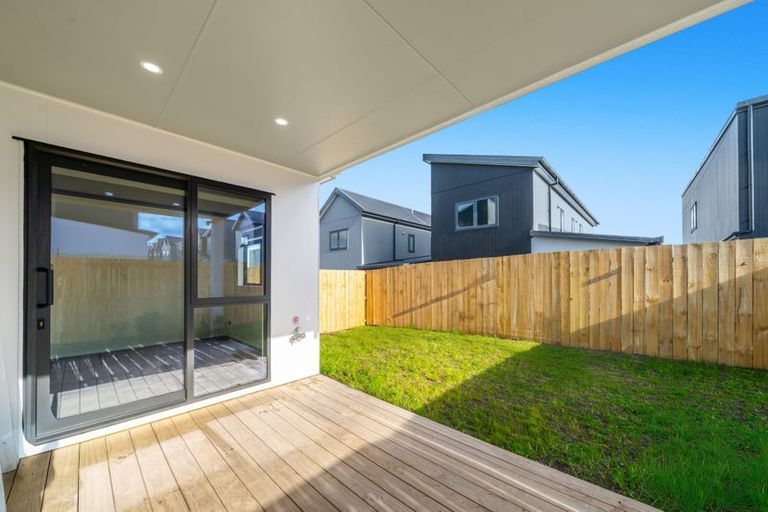 Photo of property in 6 Farranfore Road, Opaheke, 2113