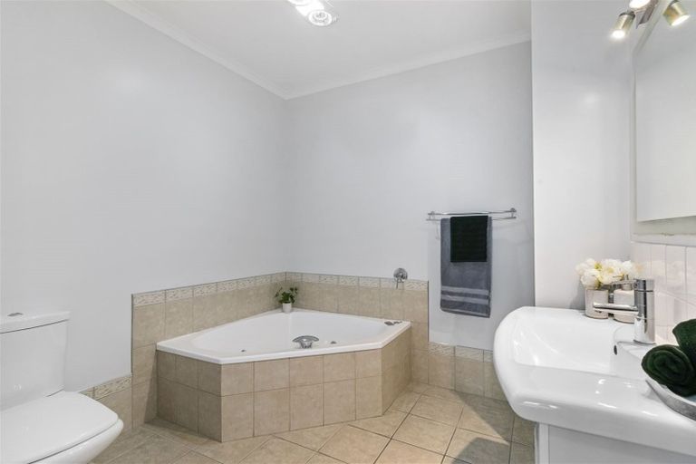 Photo of property in 46 Moores Valley Road, Wainuiomata, Lower Hutt, 5014