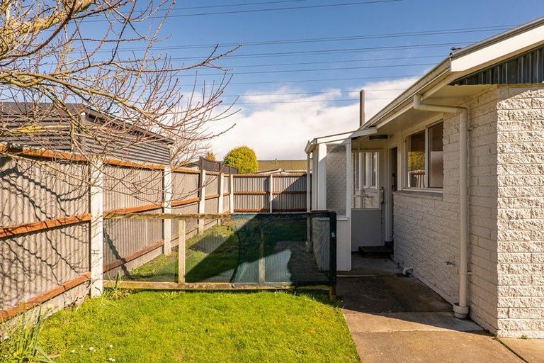 Photo of property in 1/21 Woodcote Avenue, Hornby, Christchurch, 8042