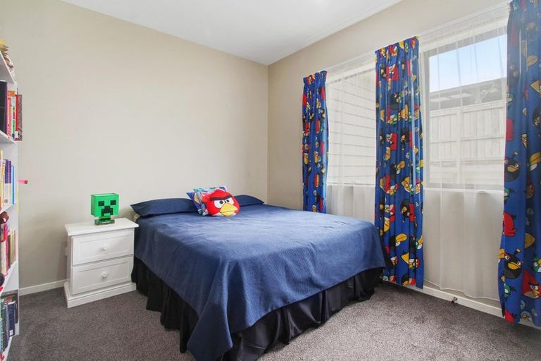 Photo of property in 13 Okohaka Avenue, Glenbrook, Waiuku, 2681