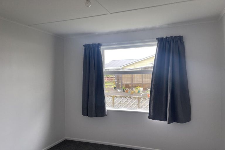 Photo of property in 613 Queen Street East, Levin, 5510