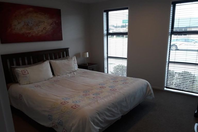 Photo of property in 28 Storer Street, Kaiapoi, 7630