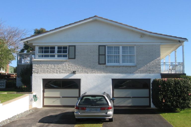 Photo of property in 1 Ross Place, Opaheke, Papakura, 2113