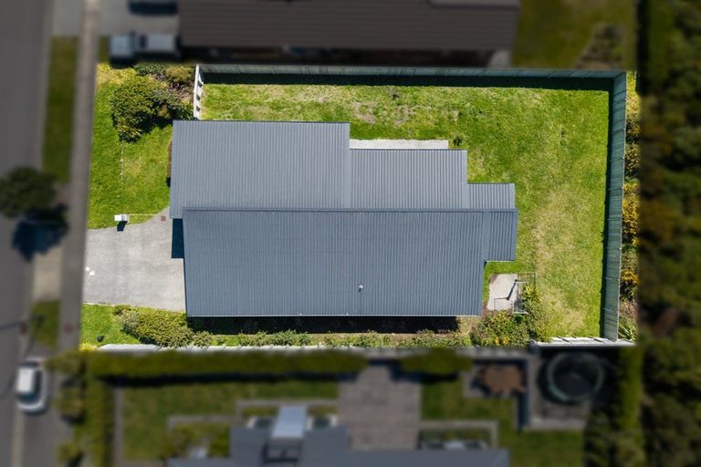 Photo of property in 9 Ken Douglas Drive, Aotea, Porirua, 5024