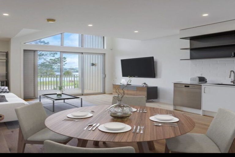 Photo of property in 15/2 Warrant Officer Lane, Hobsonville, Auckland, 0616