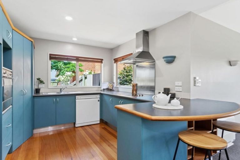 Photo of property in 56 Blue Gum Place, New Brighton, Christchurch, 8083