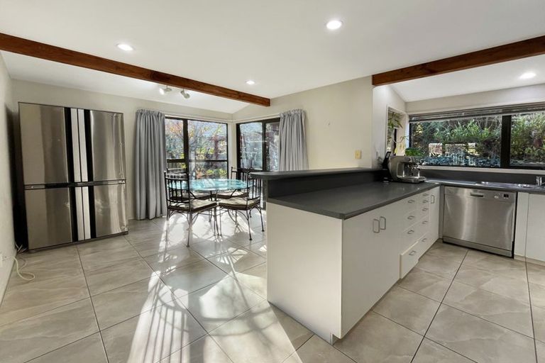 Photo of property in 2/53 Mcfaddens Road, St Albans, Christchurch, 8052