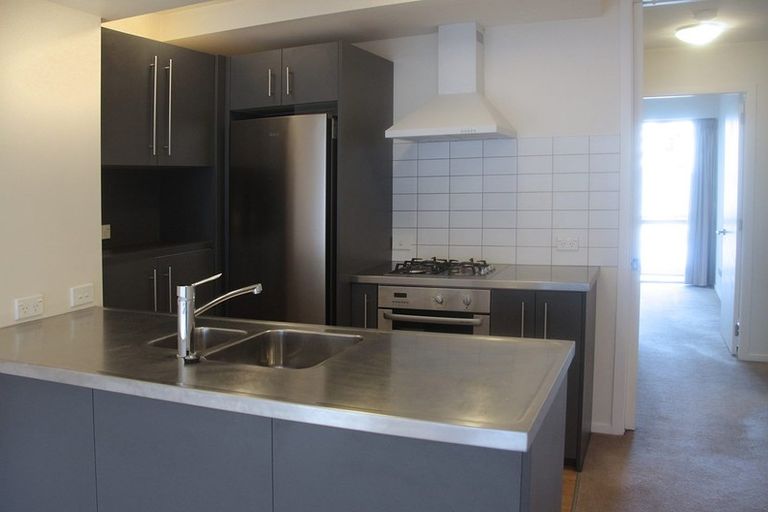 Photo of property in Sol Apartments, 11/37 Jessie Street, Te Aro, Wellington, 6011