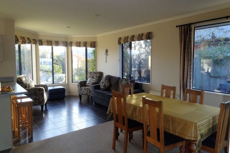 Photo of property in 5 John Morel Place, Parklands, Christchurch, 8083