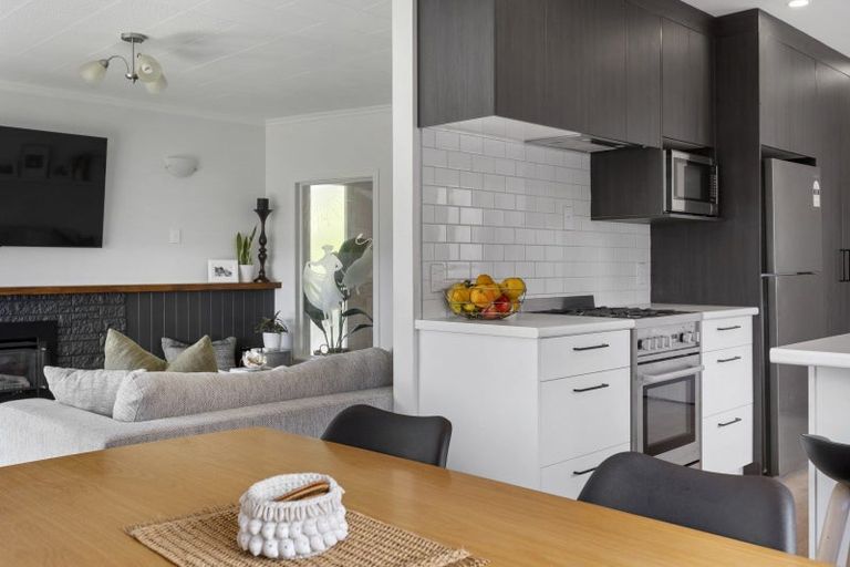 Photo of property in 14 Rosendale Avenue, Spotswood, New Plymouth, 4310