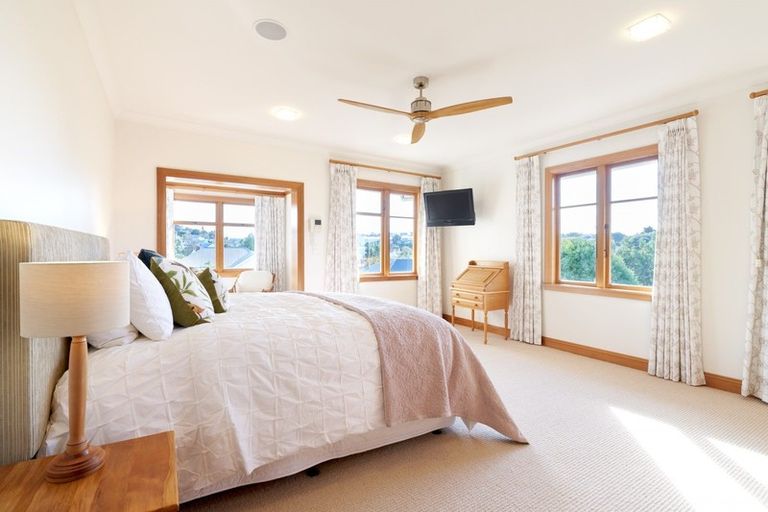 Photo of property in 26a Cameron Road, Bluff Hill, Napier, 4110