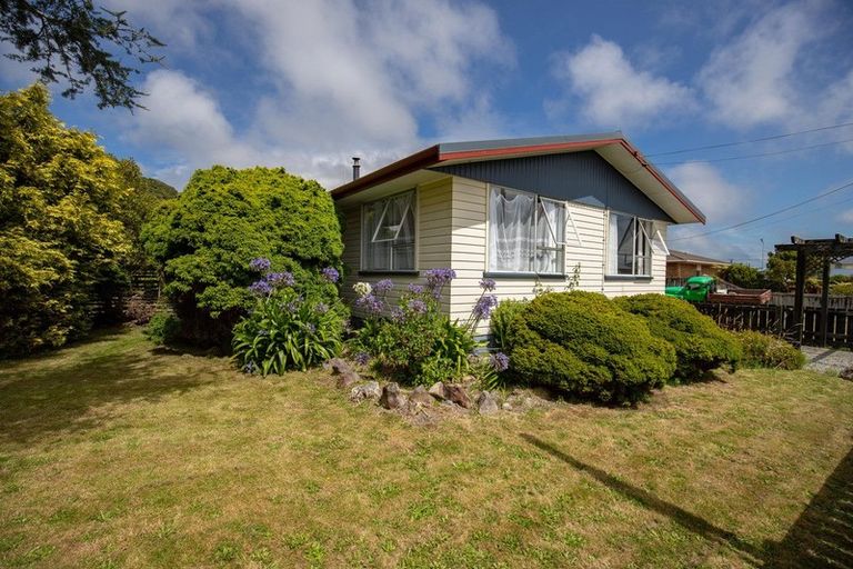 Photo of property in 9 Sturge Street, Cobden, Greymouth, 7802
