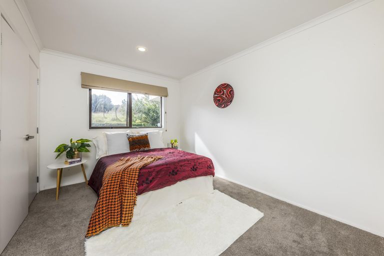 Photo of property in 32 Gracechurch Drive, Flat Bush, Auckland, 2016