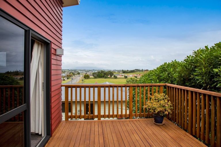Photo of property in 905 Devon Road, Bell Block, New Plymouth, 4312