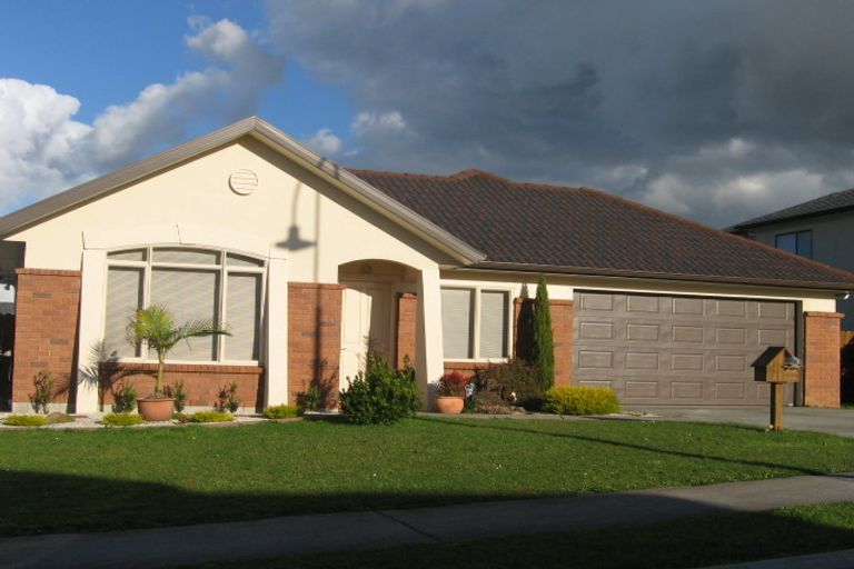Photo of property in 6 Ballyroney Place, East Tamaki, Auckland, 2013