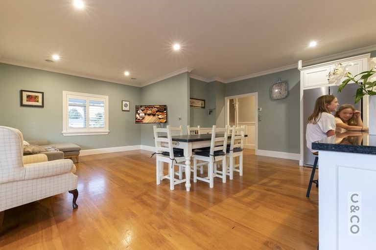 Photo of property in 40 Maude Street, Riverhead, 0820