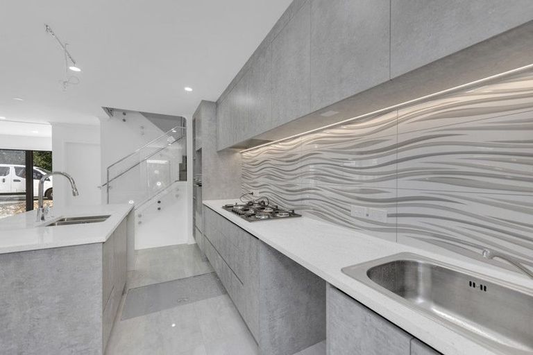 Photo of property in 186d Pakuranga Road, Pakuranga, Auckland, 2010