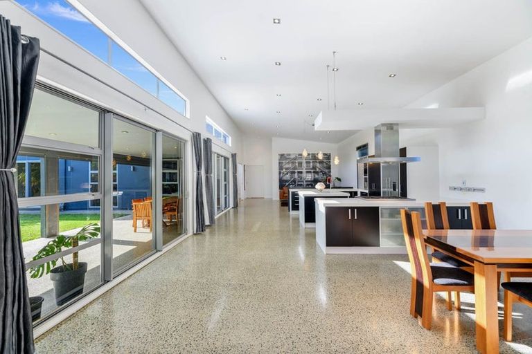 Photo of property in 7 Wicklam Lane, Greenhithe, Auckland, 0632